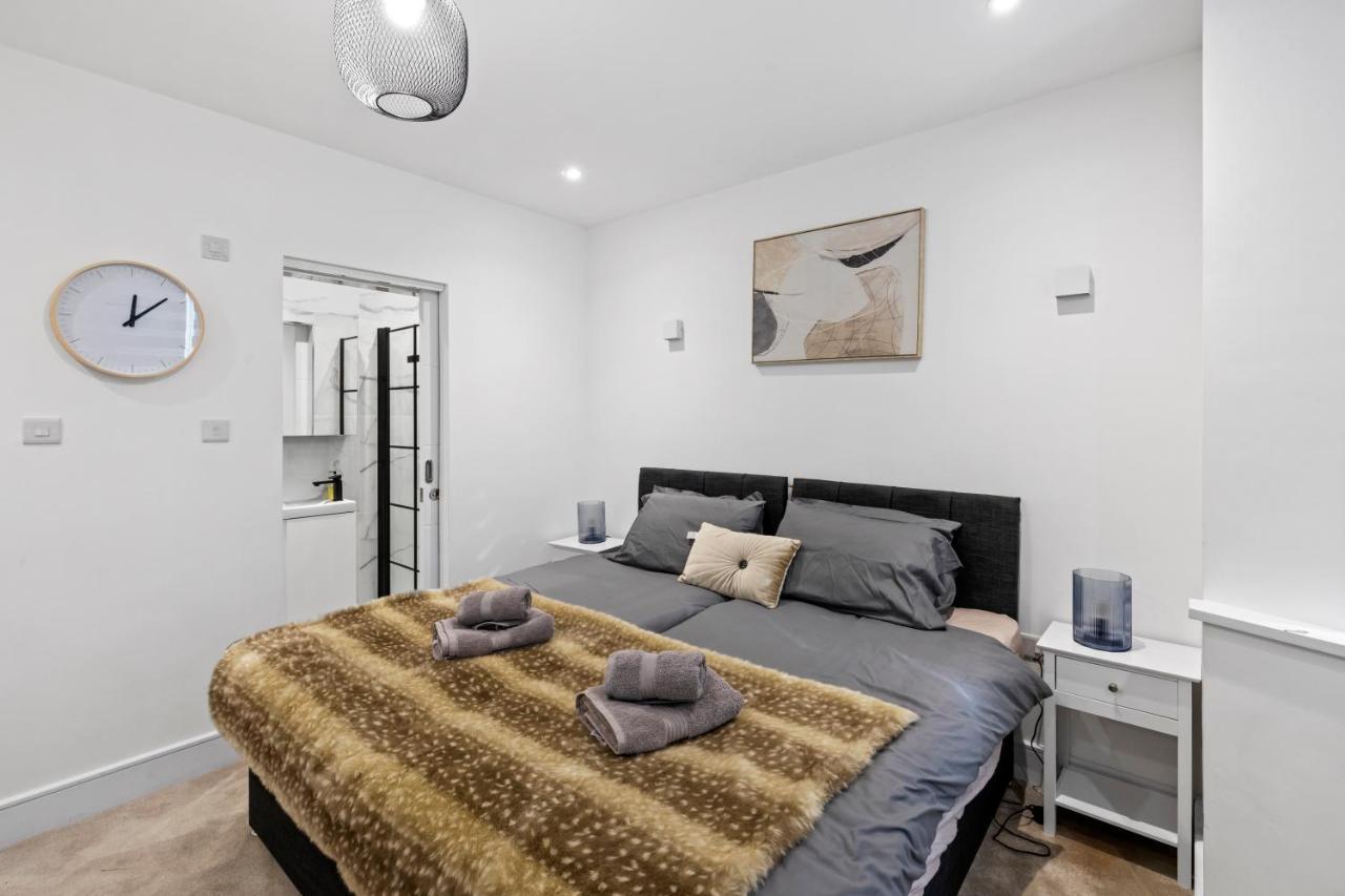 شقة Star London Vivian Avenue 2-Bed Retreat With Garden The Hyde المظهر الخارجي الصورة